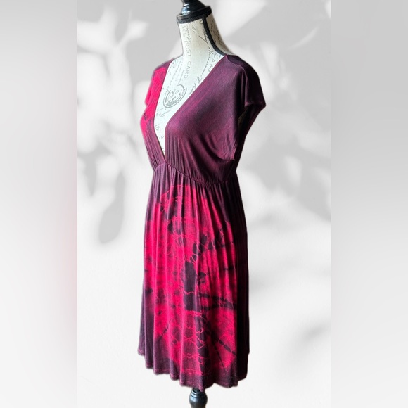Forever 21 Deep V-Neck Tie-Dye Dress (M) Like New - Picture 3 of 8